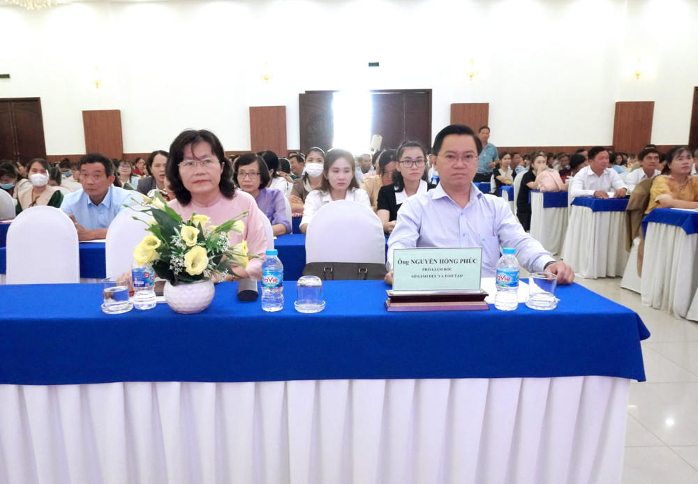 HƠN 27.000 ĐIỂM CẦU THAM GIA TẬP HUẤN, BỒI DƯỠNG GIÁO VIÊN SỬ DỤNG SÁCH GIÁO KHOA LỚP 5, LỚP 9, LỚP 12 – BỘ SÁCH CÁNH DIỀU