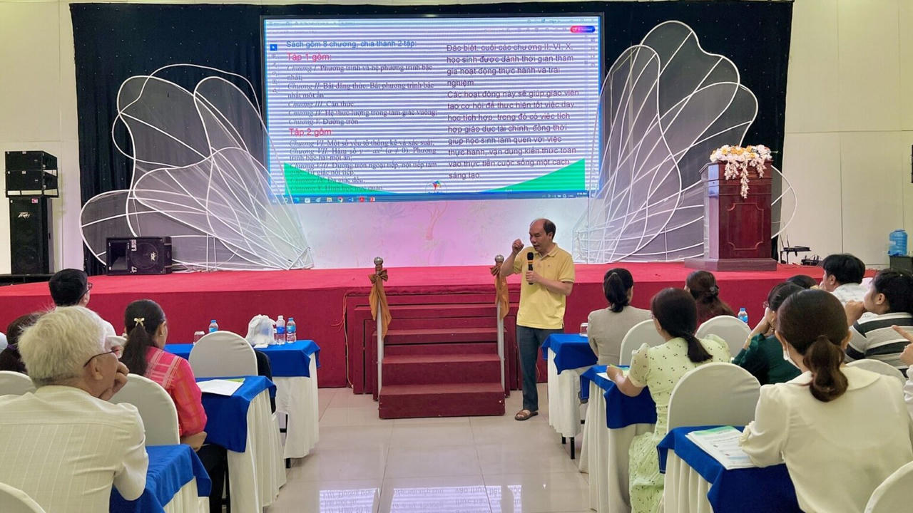 HƠN 27.000 ĐIỂM CẦU THAM GIA TẬP HUẤN, BỒI DƯỠNG GIÁO VIÊN SỬ DỤNG SÁCH GIÁO KHOA LỚP 5, LỚP 9, LỚP 12 – BỘ SÁCH CÁNH DIỀU