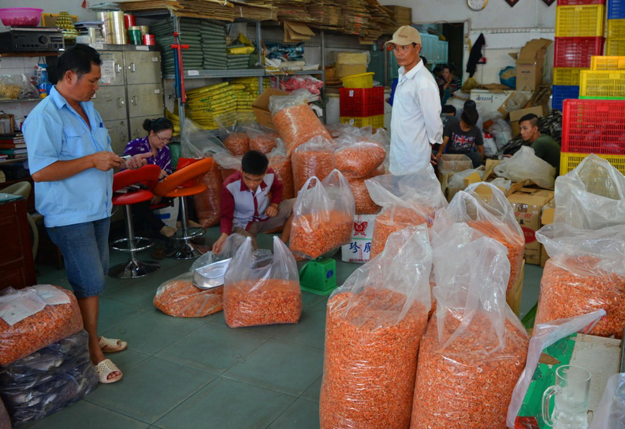 Giá tôm khô Cà Mau tăng mạnh, người làm tôm phấn khởi