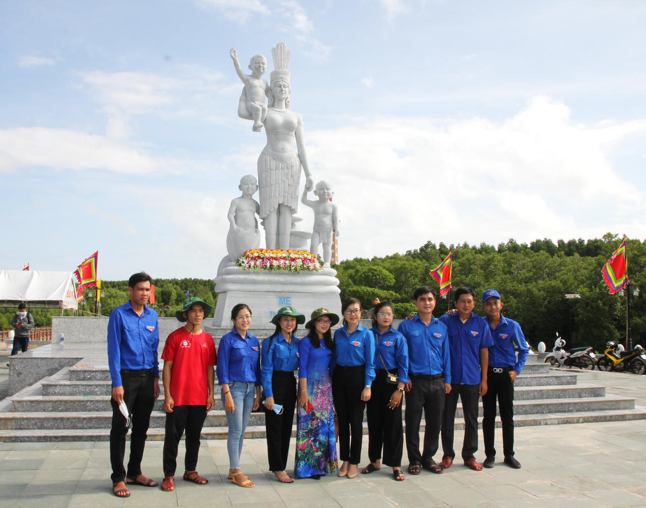 Ở nơi “đất biết nở, rừng biết đi và biển sinh sôi"