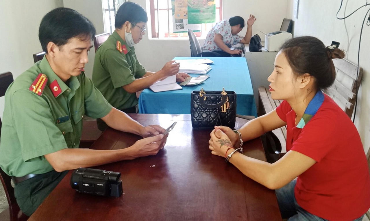 Công an Bạc Liêu truy nã đặc biệt nguy hiểm một đối tượng mua bán người