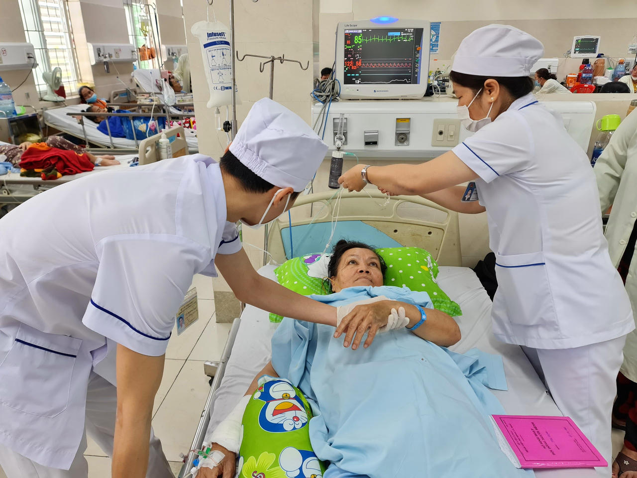 Cứu sống hơn 1.200 bệnh nhân ở Cà Mau nhờ kỹ thuật can thiệp mạch vành qua da