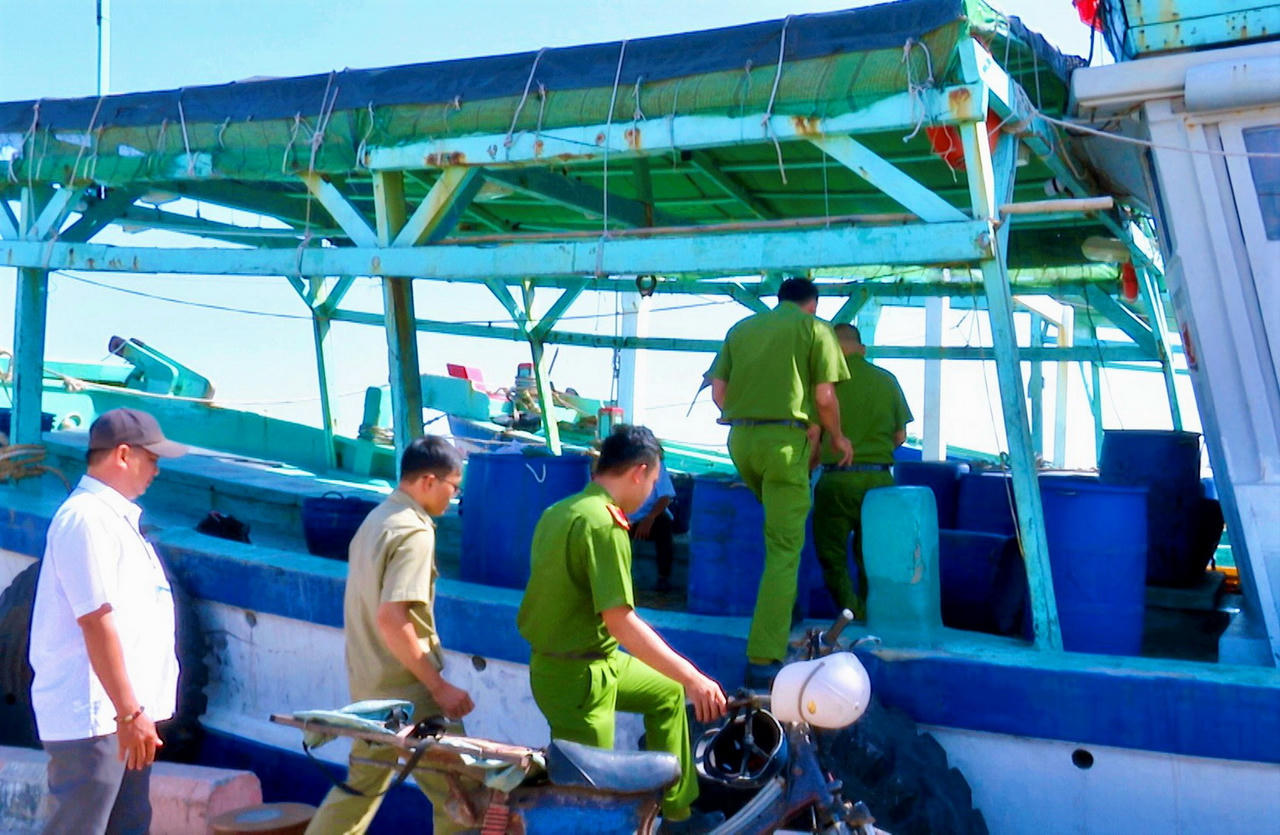 Đưa chuyển đổi số đến gần với ngư dân vùng biển Bạc Liêu