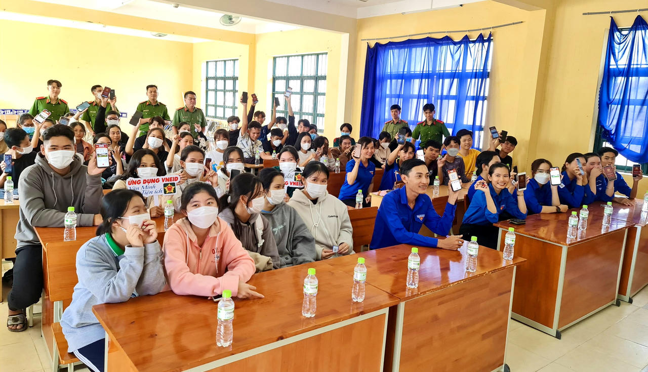 Bạc Liêu đẩy nhanh tốc độ chuyển đổi số