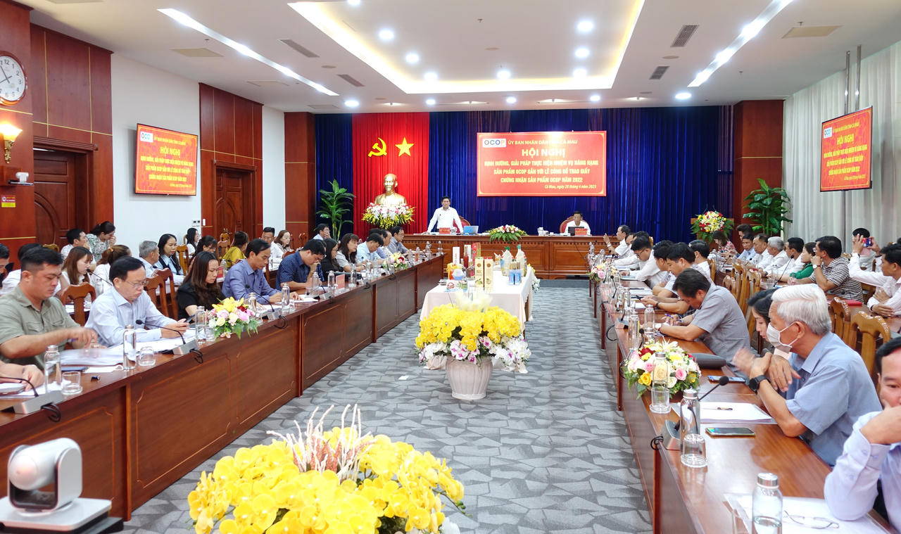 54 sản phẩm được Cà Mau trao giấy chứng nhận OCOP năm 2022