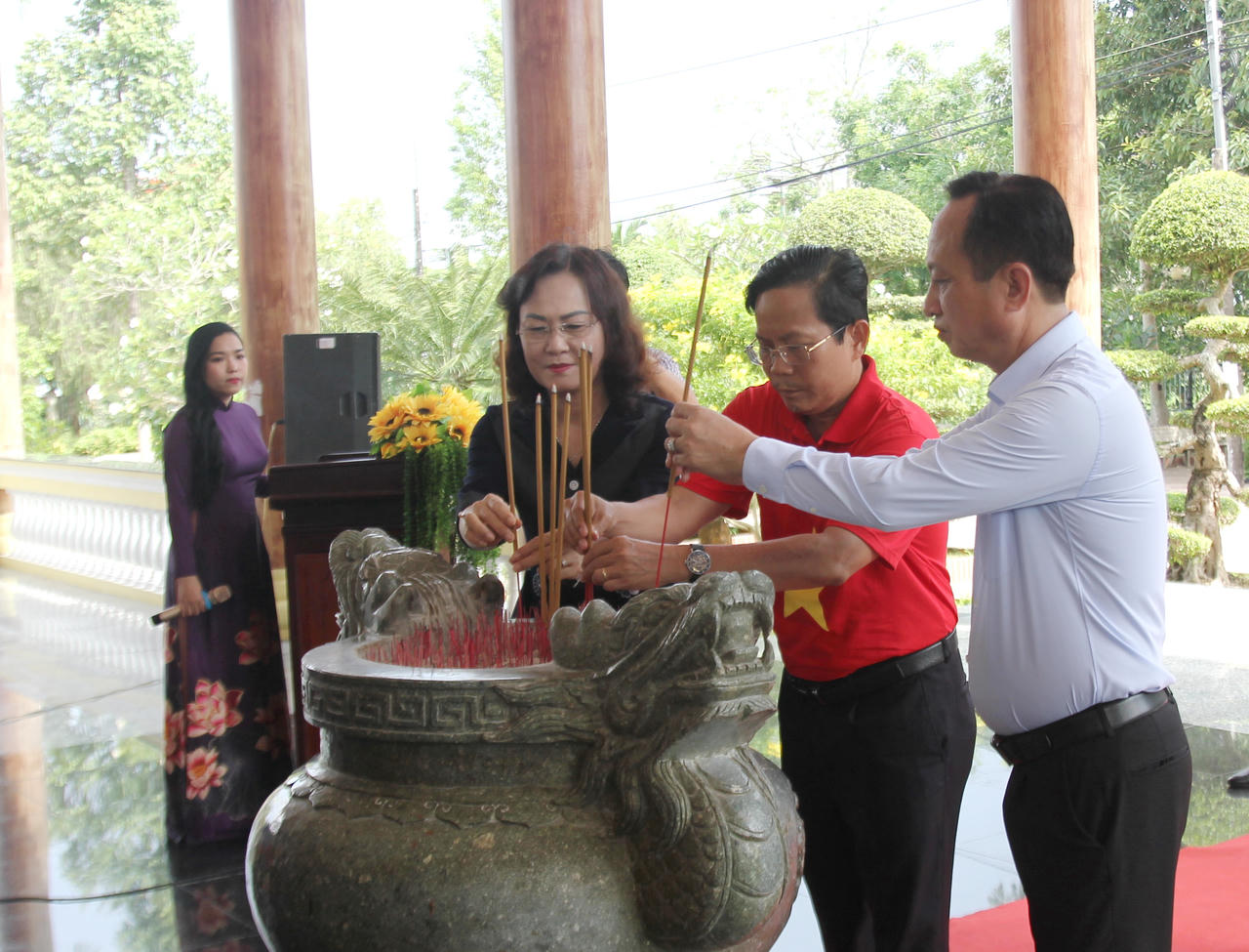 Khánh thành Công trình Đường cờ Tổ quốc thứ 2 tại Bạc Liêu