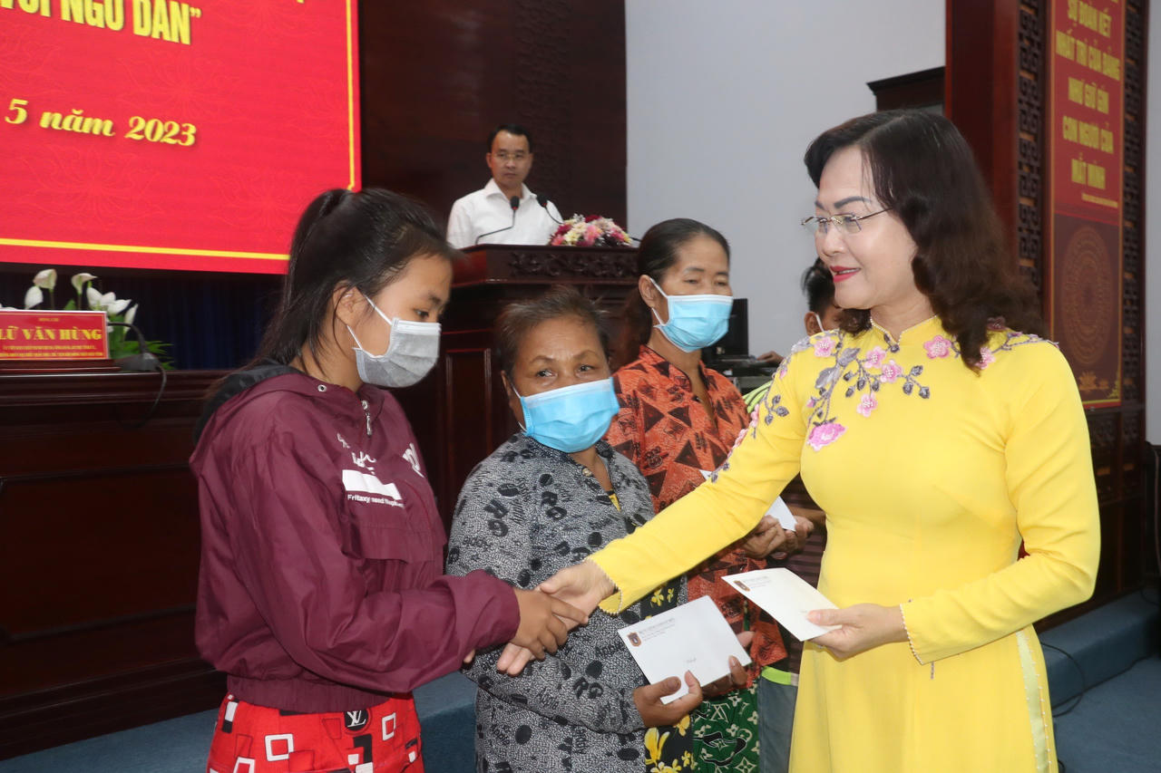 Bạc Liêu phối hợp thực hiện công tác dân vận 'Cảnh sát biển đồng hành với ngư dân'