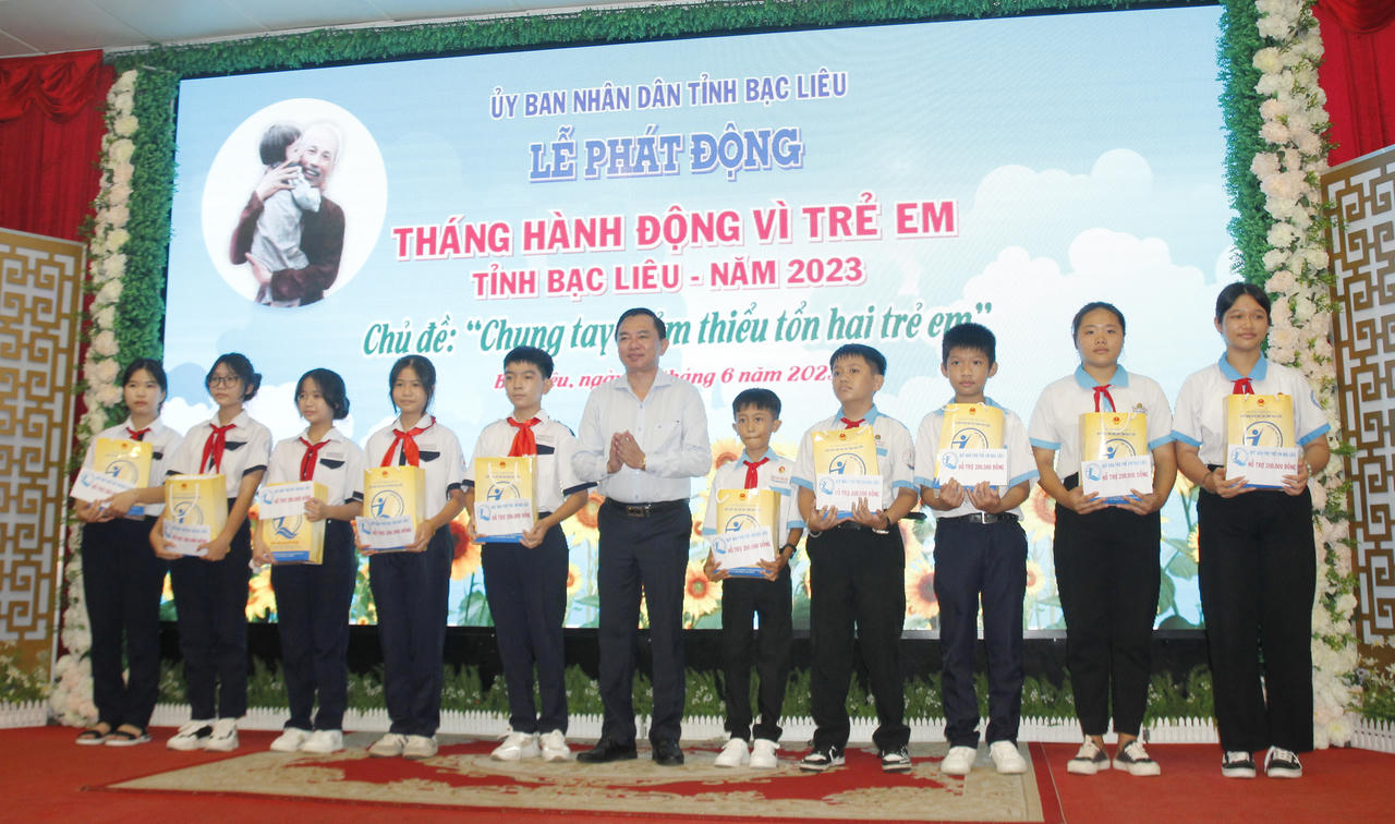 Phát động tháng chung tay giảm thiểu tổn hại trẻ em