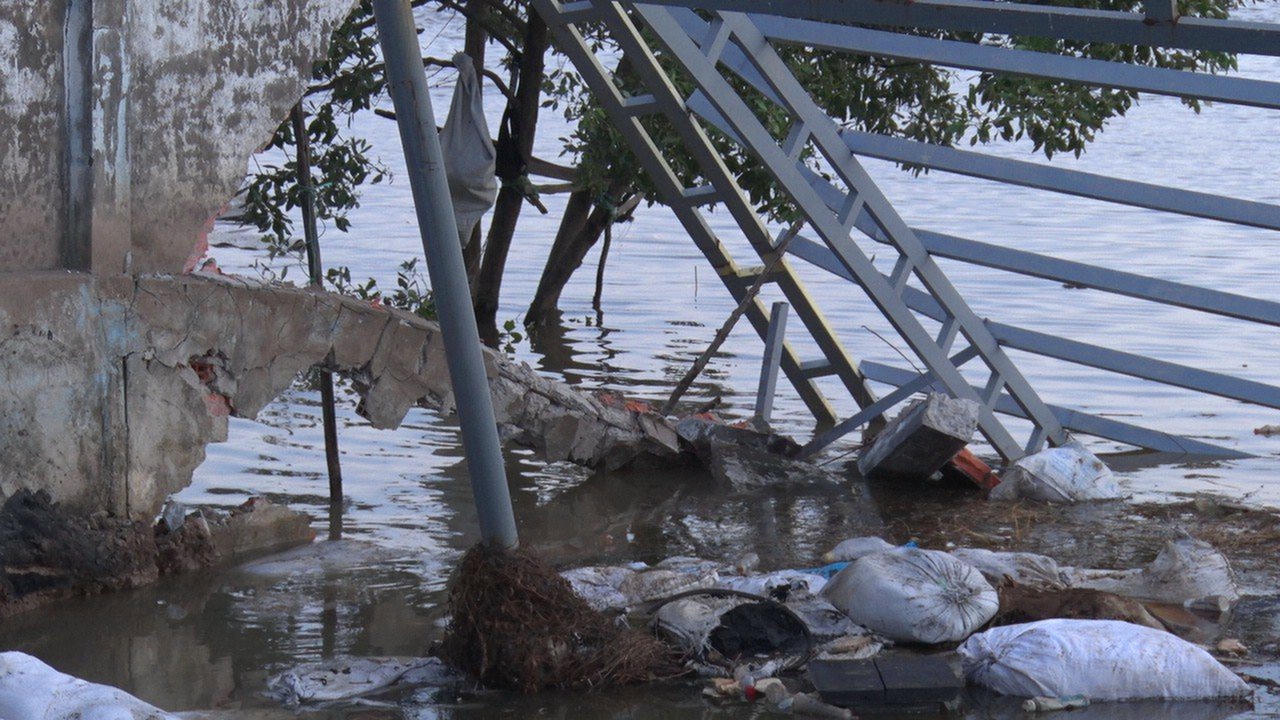 Liên tiếp xảy ra các vụ sạt lở bờ sông nghiêm trọng ở Bạc Liêu