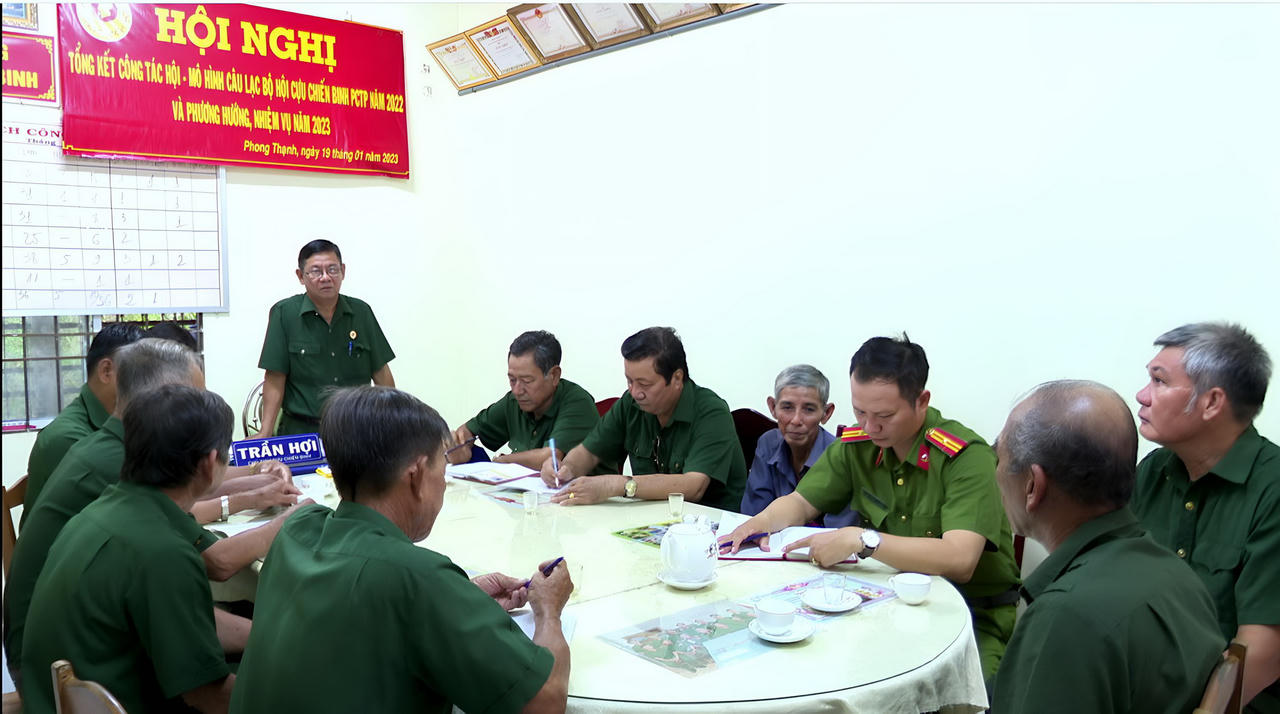 Câu lạc bộ Hội Cựu chiến binh phòng, chống tội phạm giữ bình yên xóm ấp