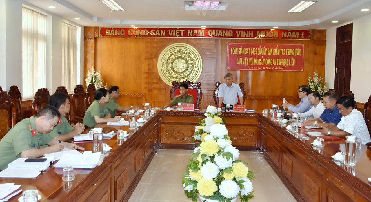 Trên dưới đồng lòng phòng, chống tham nhũng, tiêu cực