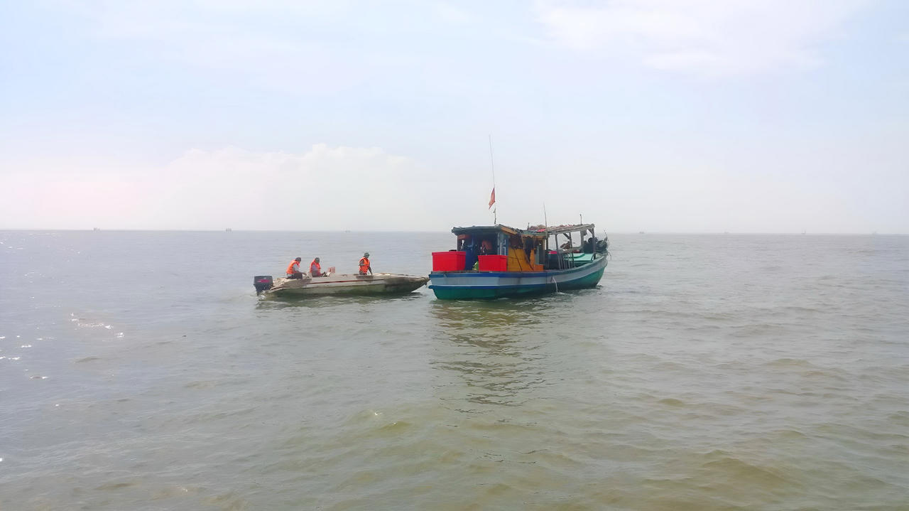 Cà Mau quyết liệt chống khai thác IUU, chung tay gỡ 'thẻ vàng' EC