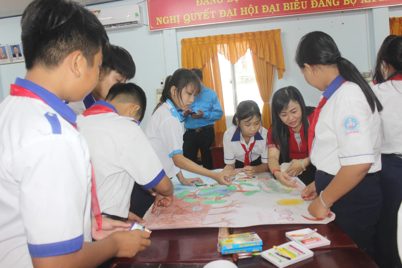 Tập đoàn Keppel và Tỉnh Đoàn Cà Mau trao tặng hệ thống máy lọc nước sạch cho bà con Cà Mau