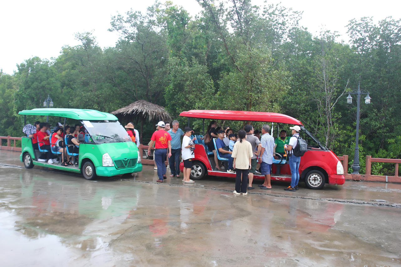 Gần 28.000 lượt khách đến Cà Mau trong 3 ngày nghỉ Lễ 2/9