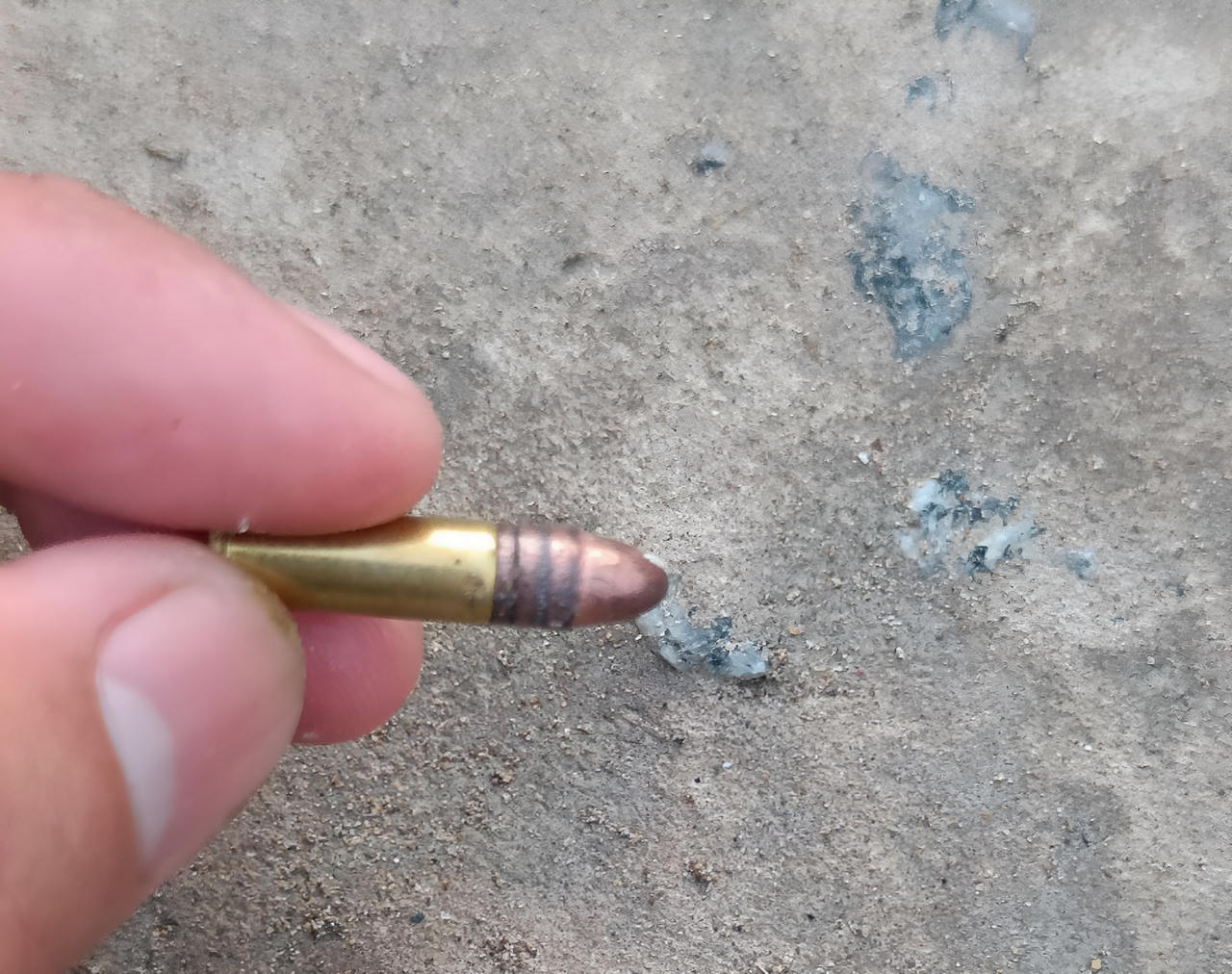 Làm rõ các đối tượng lạ mặt dùng vật nghi là súng, bắn làm bị thương người ở Bạc Liêu