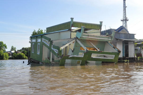 Giữ đất cho “Mũi thuyền” Cà Mau - Bài 4: Người dân đang mong chờ những quyết sách đặc biệt