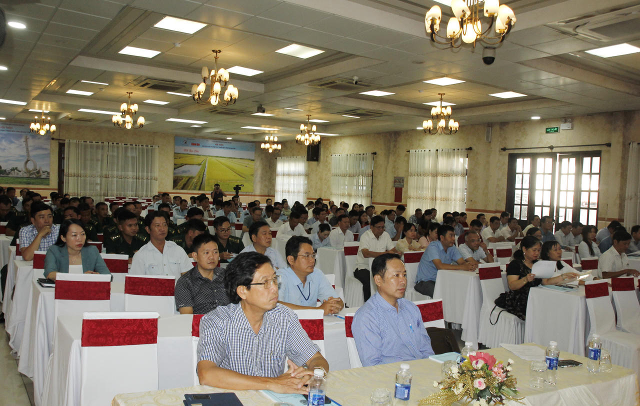 Bồi dưỡng nghiệp vụ công tác thi hành pháp luật và xử lý vi phạm hành chính cho gần 300 đại biểu ở Bạc Liêu