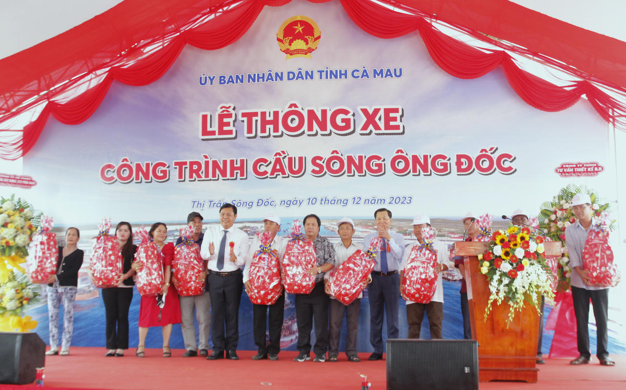 Cầu sông Ông Đốc tạo động lực thúc đẩy phát triển kinh tế của Cà Mau