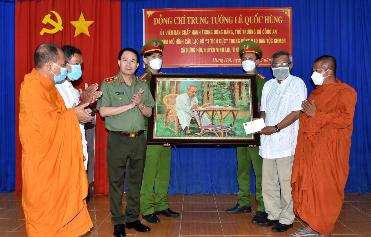 Chính sách phát triển kinh tế - xã hội trong đồng bào dân tộc thiểu số ở Bạc Liêu