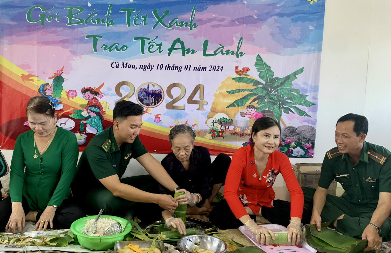 Xuân Biên phòng ấm lòng người dân bản ở Cà Mau