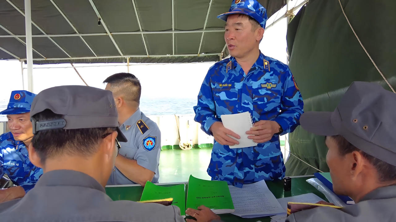 Bộ Tư lệnh Cảnh sát biển kiểm tra chống khai thác IUU 