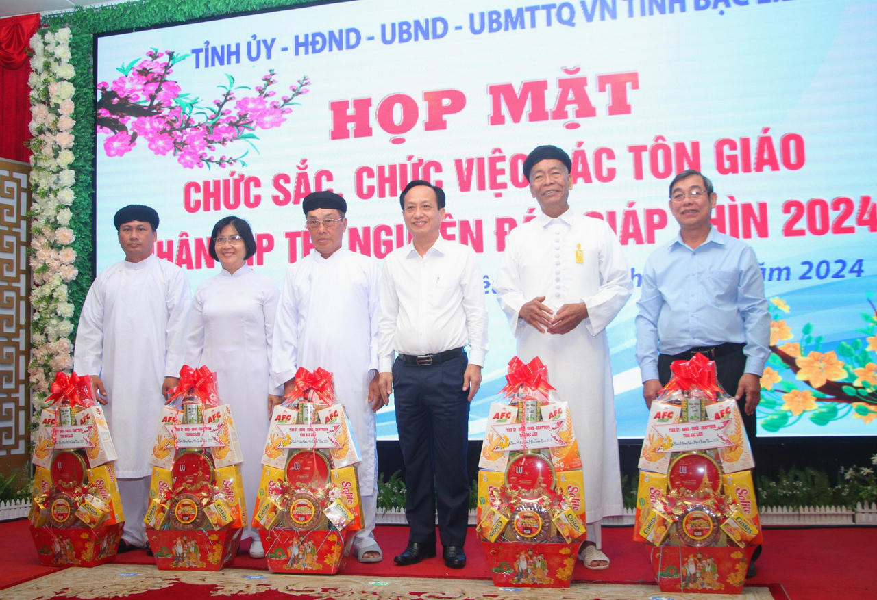 Lãnh đạo tỉnh Bạc Liêu chúc Tết chức sắc, chức việc các tôn giáo 