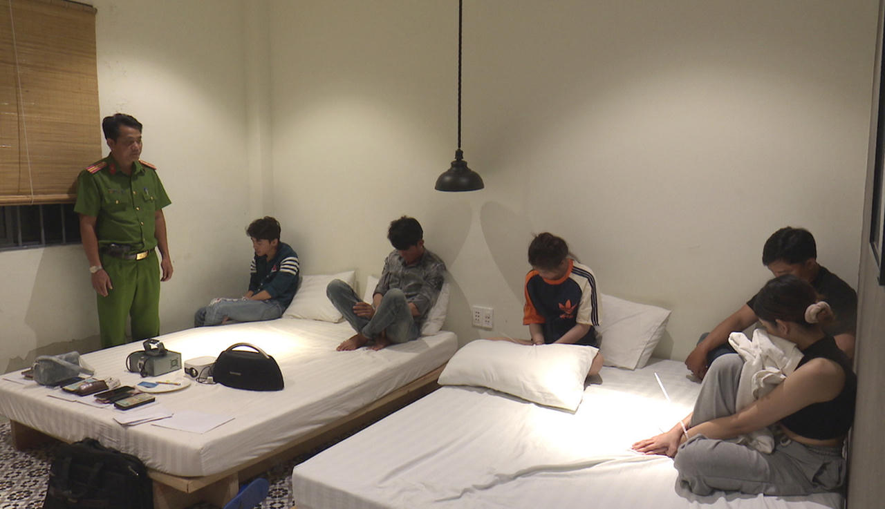 Phát hiện 5 đối tượng tàng trữ, sử dụng trái phép chất ma túy tại khách sạn