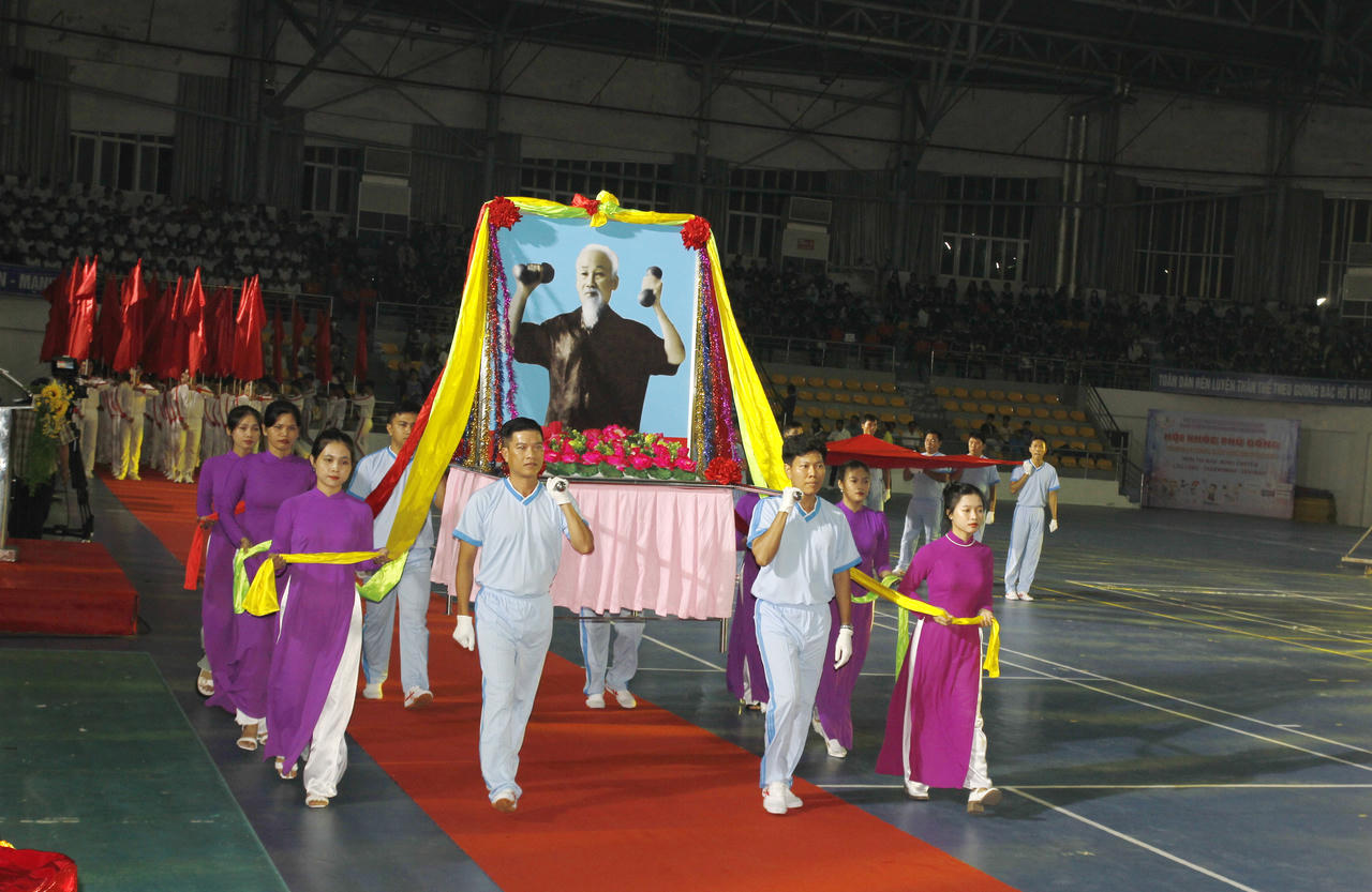 Gần 2.000 học sinh Bạc Liêu tranh tài Hội khỏe Phù Đổng