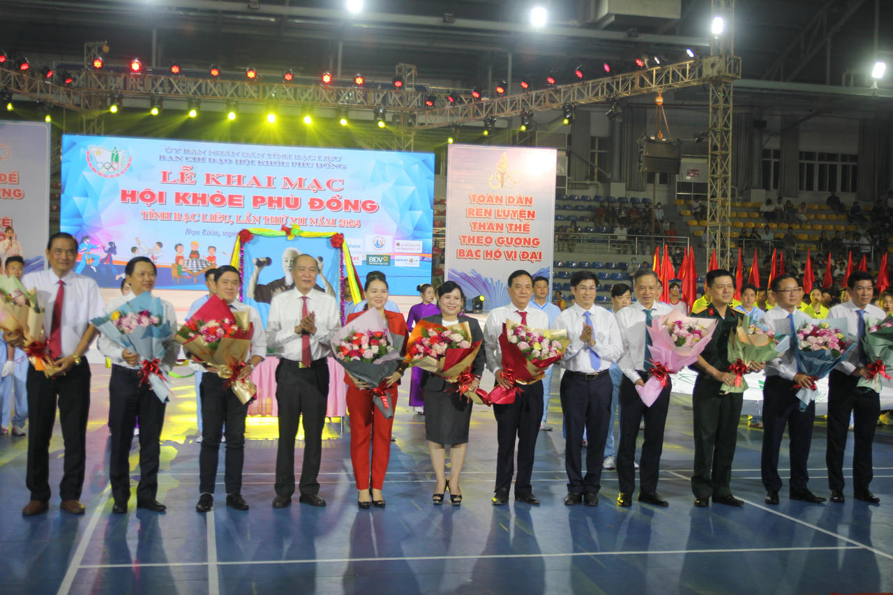 Gần 2.000 học sinh Bạc Liêu tranh tài Hội khỏe Phù Đổng