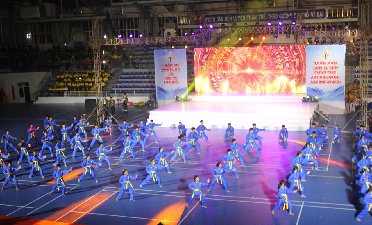 Gần 2.000 học sinh Bạc Liêu tranh tài Hội khỏe Phù Đổng