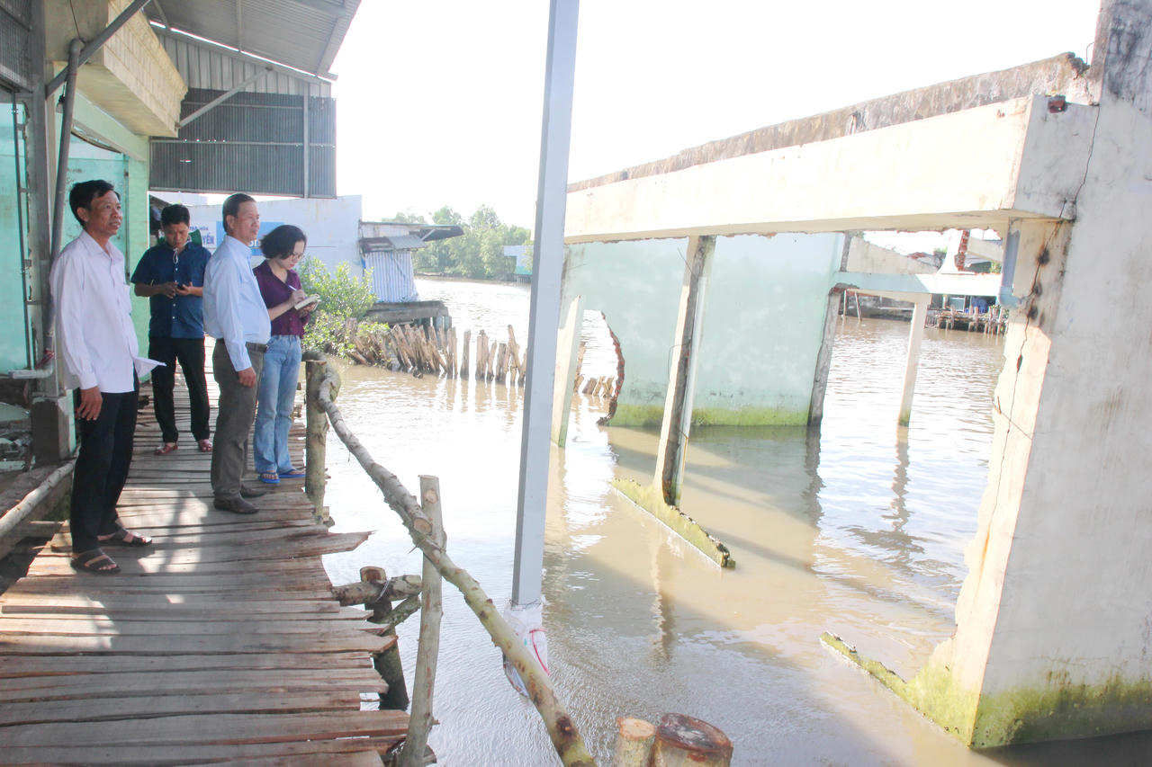 Cà Mau xây dựng Đề án phòng, chống sạt lở bờ biển, bờ sông