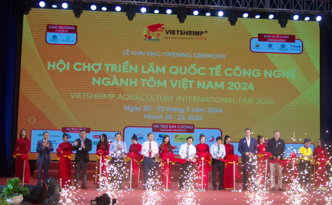 Chung tay tìm giải pháp đưa ngành tôm phát triển hiệu quả, bền vững