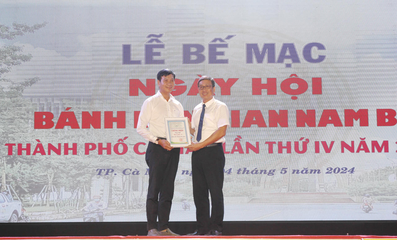 Ngày hội Bánh dân gian Nam Bộ TP Cà Mau đã khép lại thành công tốt đẹp