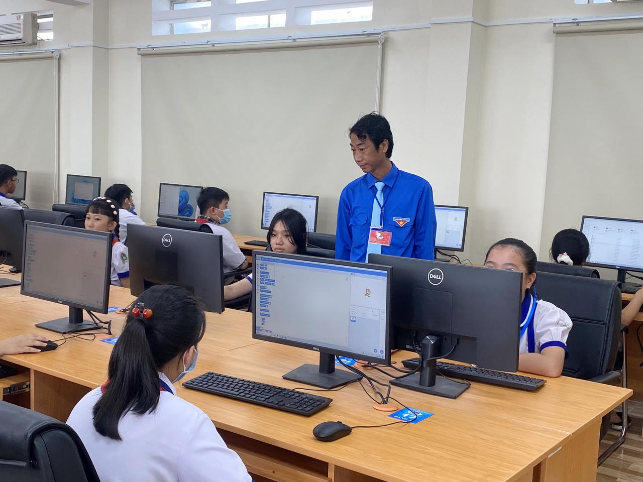 Trao giải Hội thi Tin học trẻ Bạc Liêu