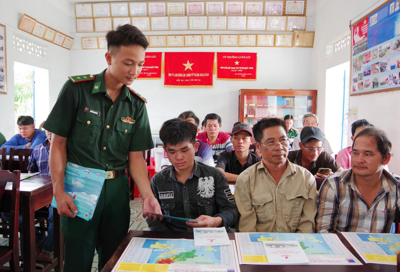 Cà Mau: Tuyên truyền pháp luật biển cho chủ tàu cá, thuyền trưởng và người dân