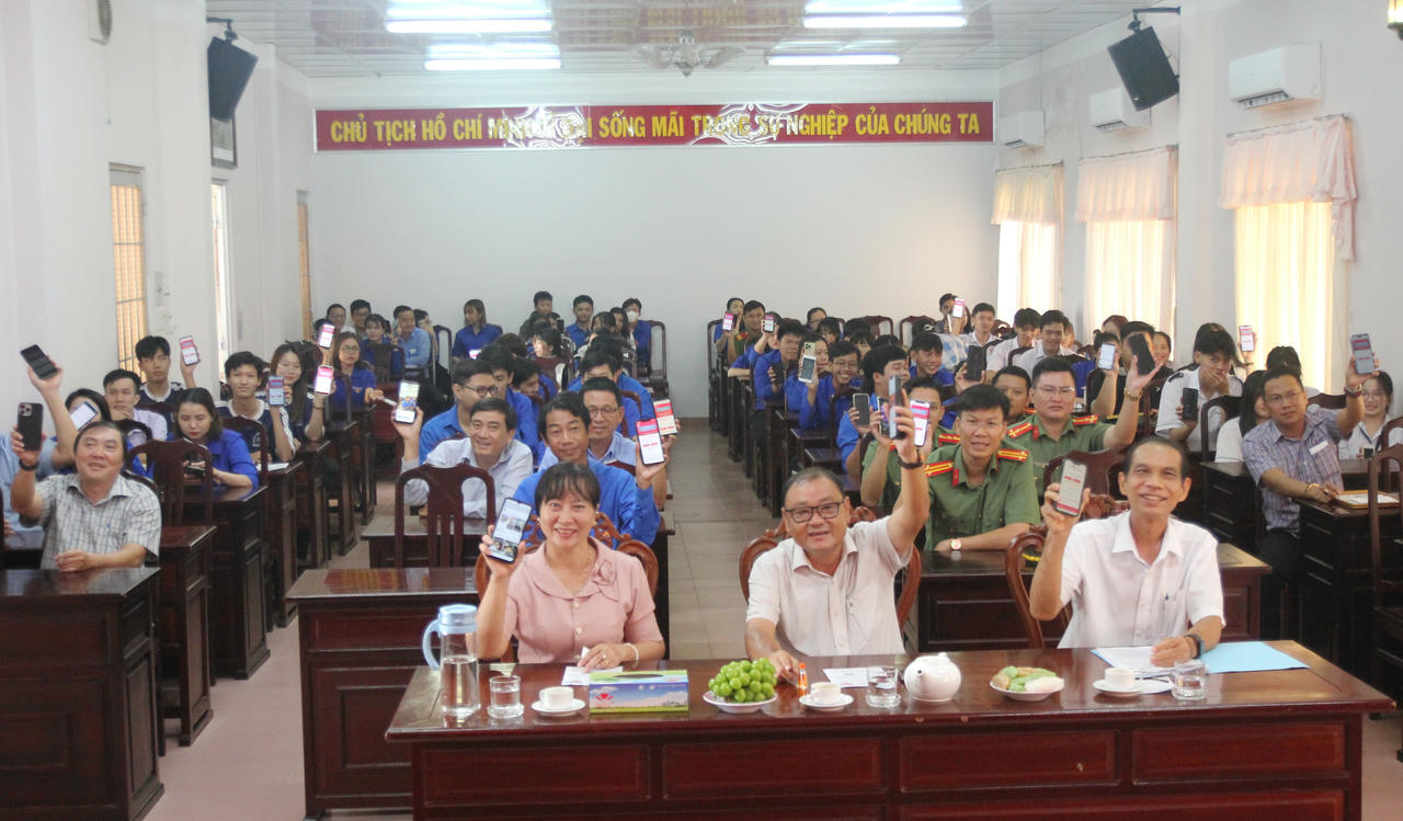 Bạc Liêu: Trao giải Cuộc thi trực tuyến “Tìm hiểu pháp luật về phòng, chống tham nhũng, tiêu cực”