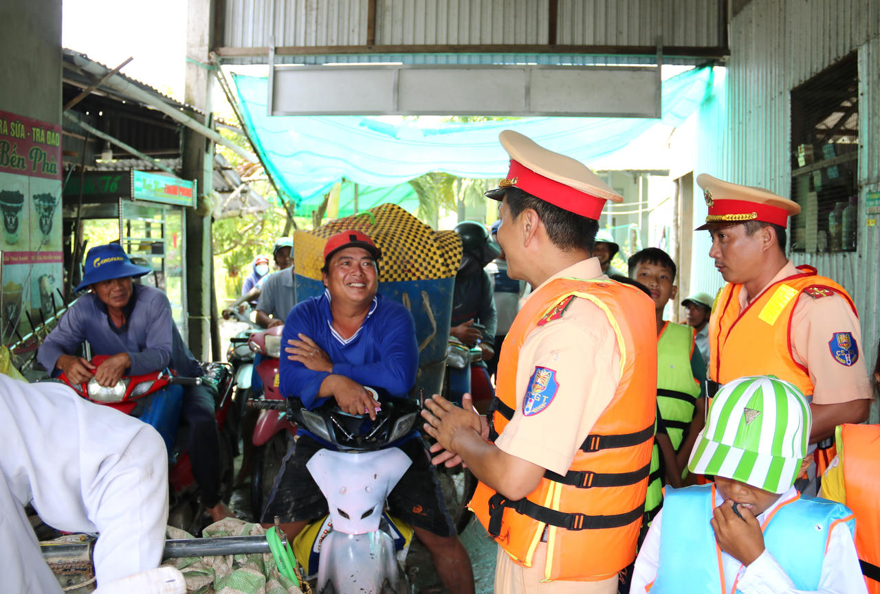 Bạc Liêu bảo đảm an toàn giao thông đường thủy trong mùa mưa bão