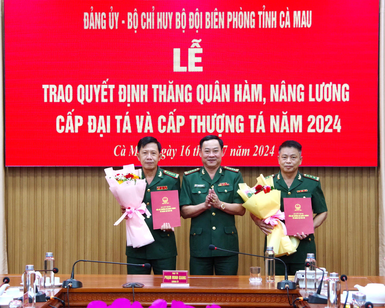 Phó Chỉ huy trưởng, Tham mưu trưởng Bộ đội Biên phòng tỉnh Cà Mau được thăng quân hàm Đại tá 