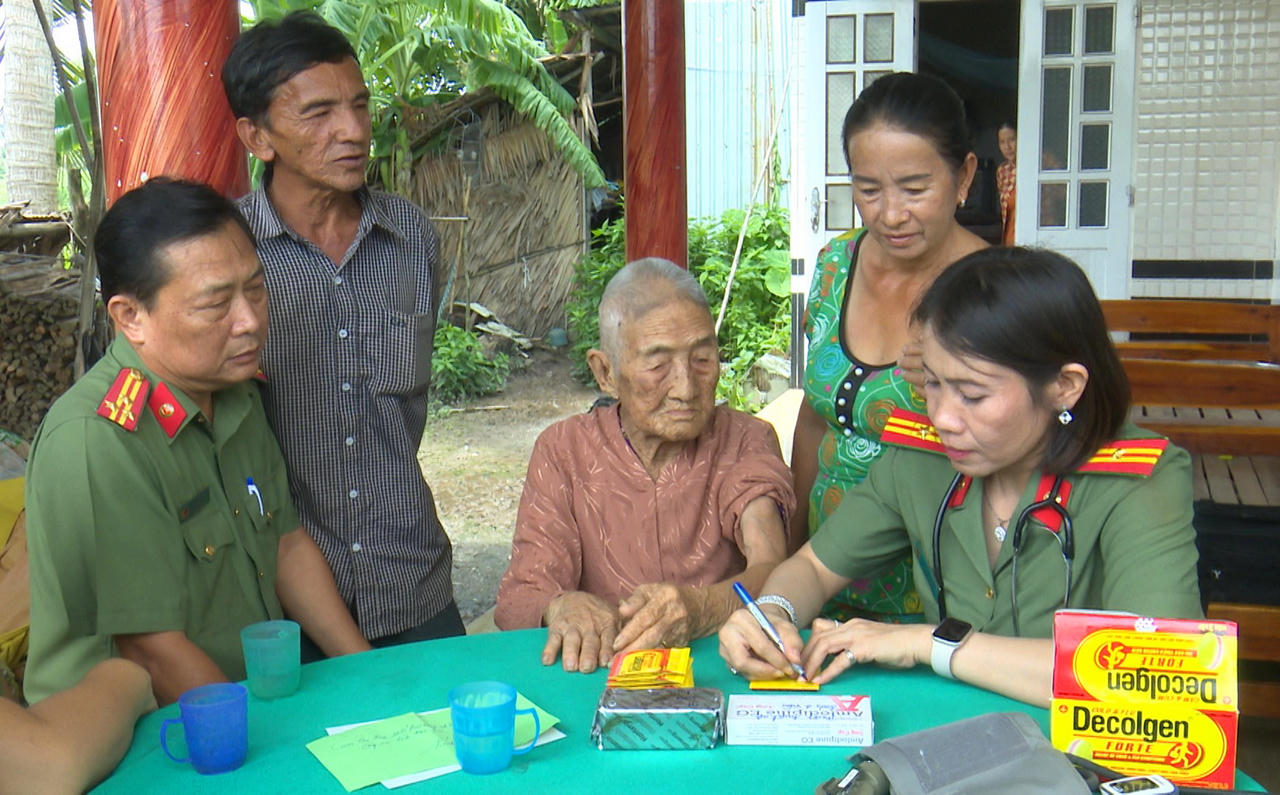 Bạc Liêu: Nhiều hoạt động ý nghĩa nhân kỷ niệm 77 năm Ngày Thương binh - Liệt sỹ