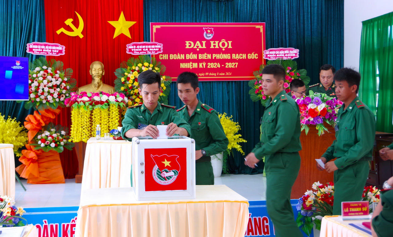 Tuổi trẻ Đồn Biên phòng Rạch Gốc xung kích, chủ động bảo vệ vững chắc chủ quyền biên giới