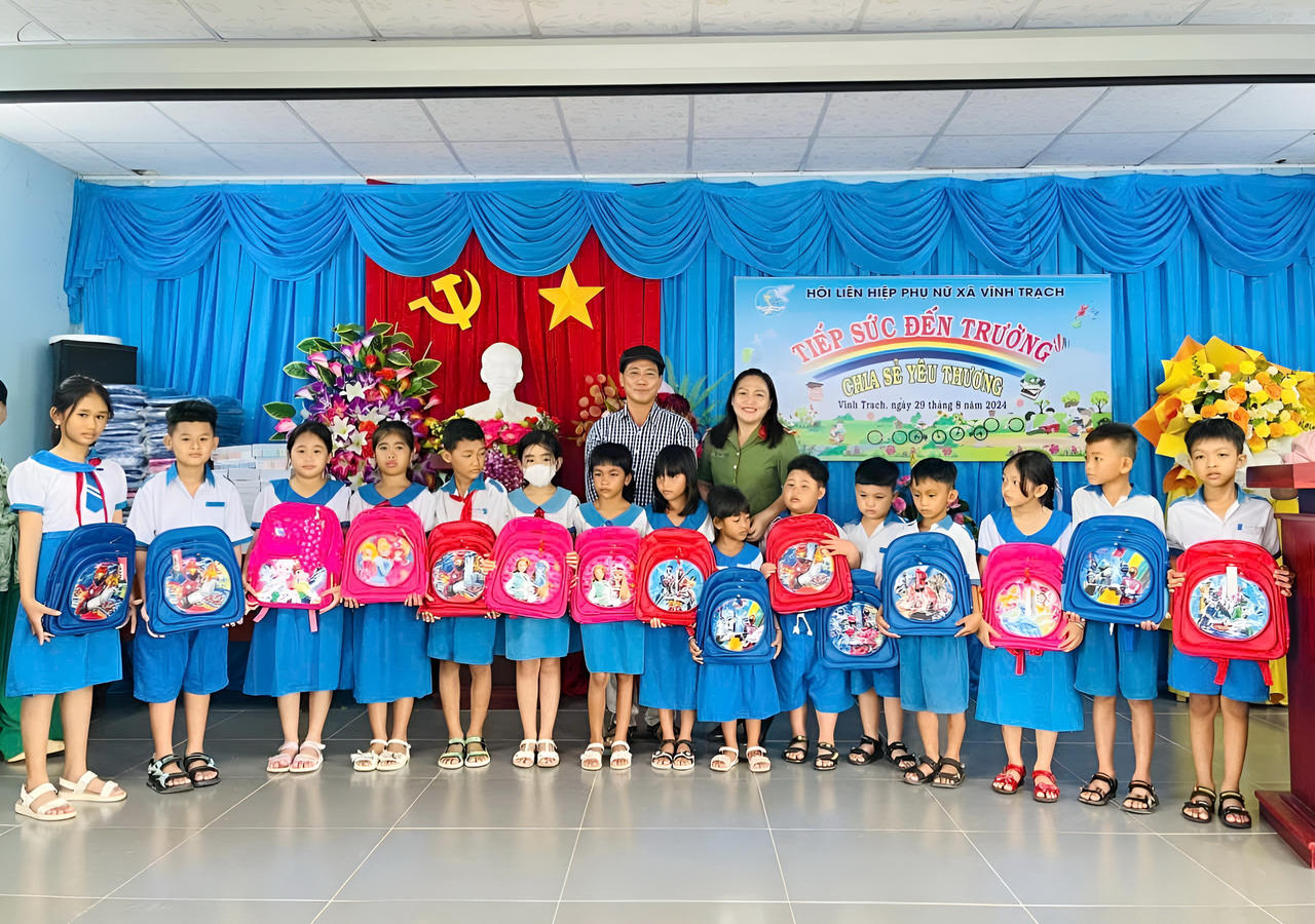 Bạc Liêu: Lan tỏa yêu thương từ Đề án 'Cùng em đến trường'