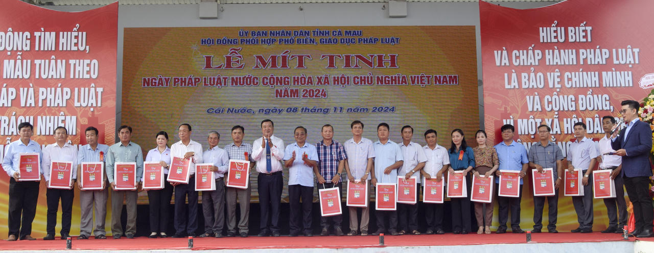 Khẳng định vai trò của Ngày Pháp luật Việt Nam trong phát triển xã hội