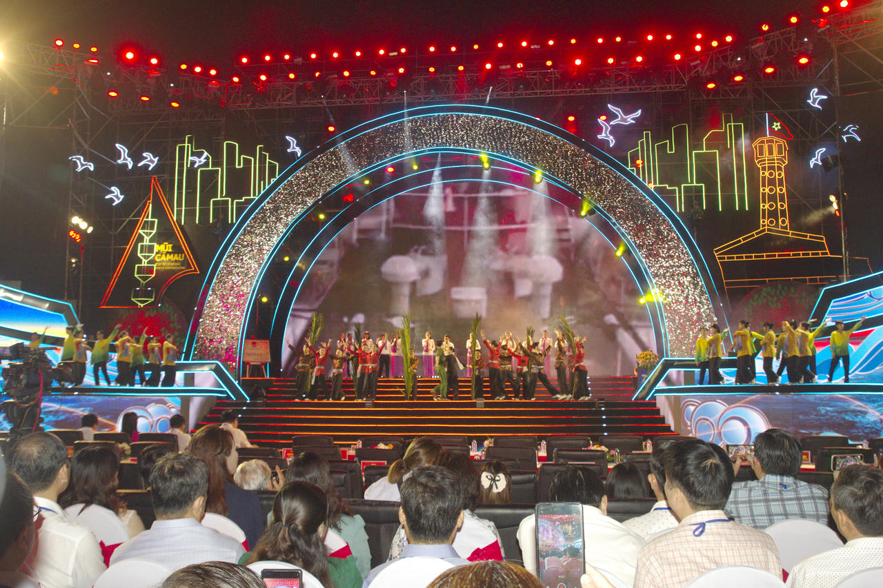 Cụm tượng đài kỷ niệm Chuyến tàu Tập kết ra Bắc tại Cà Mau được công nhận di tích Quốc gia