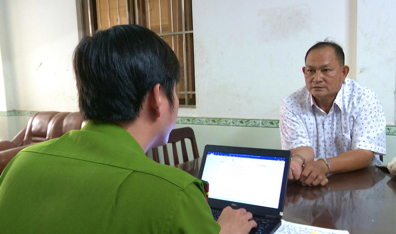 Công an Bạc Liêu bắt đối tượng truy nã đang giao dịch tại ngân hàng