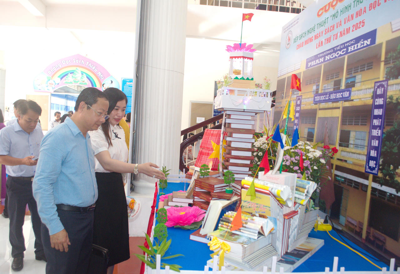 Hà Tĩnh khai mạc Ngày Sách và Văn hóa đọc Việt Nam năm 2025