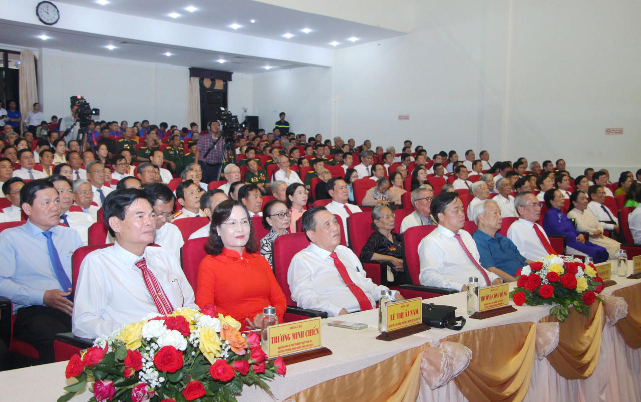 Lễ kỷ niệm 50 năm ngày Giải phóng miền Nam, thống nhất đất nước tại Bạc Liêu