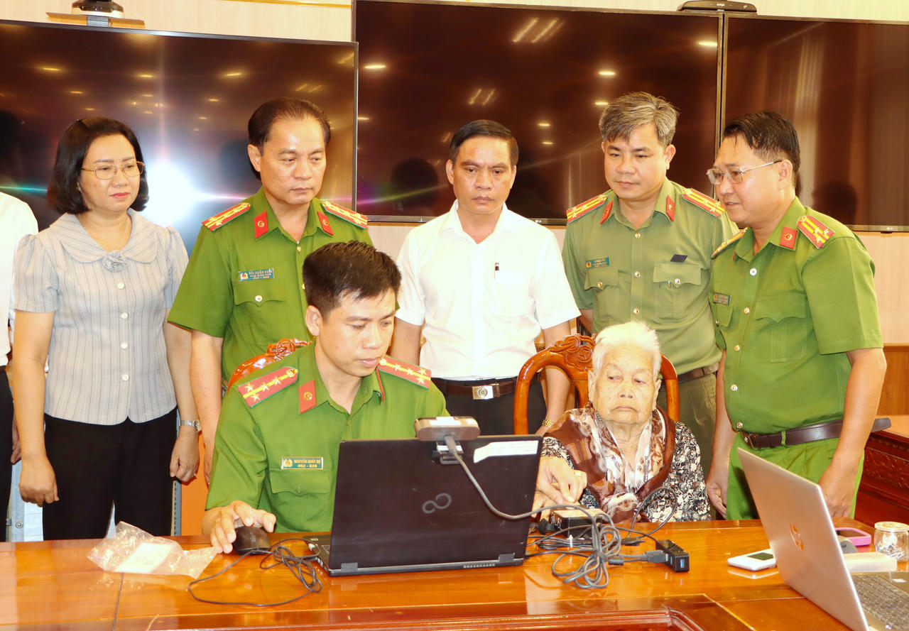 Bạc Liêu: Triển khai thu nhận mẫu ADN thân nhân liệt sĩ chưa xác định danh tính