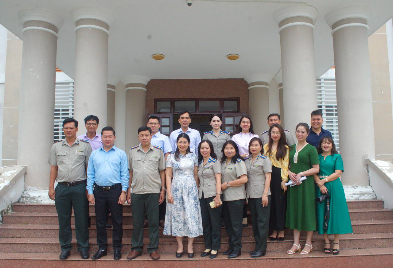 Đoàn công tác của Tổng cục Thi hành án dân sự làm việc tại Kiên Giang, Cà Mau