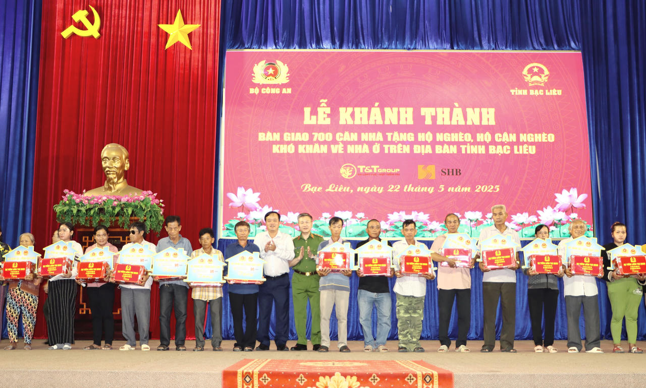 Dấu ấn Công an Bạc Liêu trong phong trào “Chung tay xóa nhà tạm, nhà dột nát”