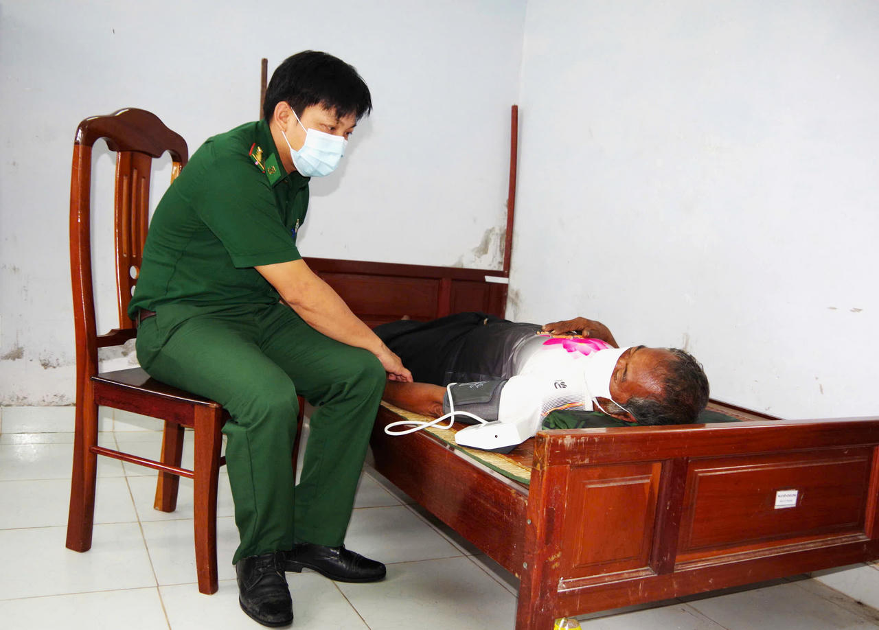 Kịp thời cứu vớt các thuyền viên người nước ngoài trôi dạt trên biển